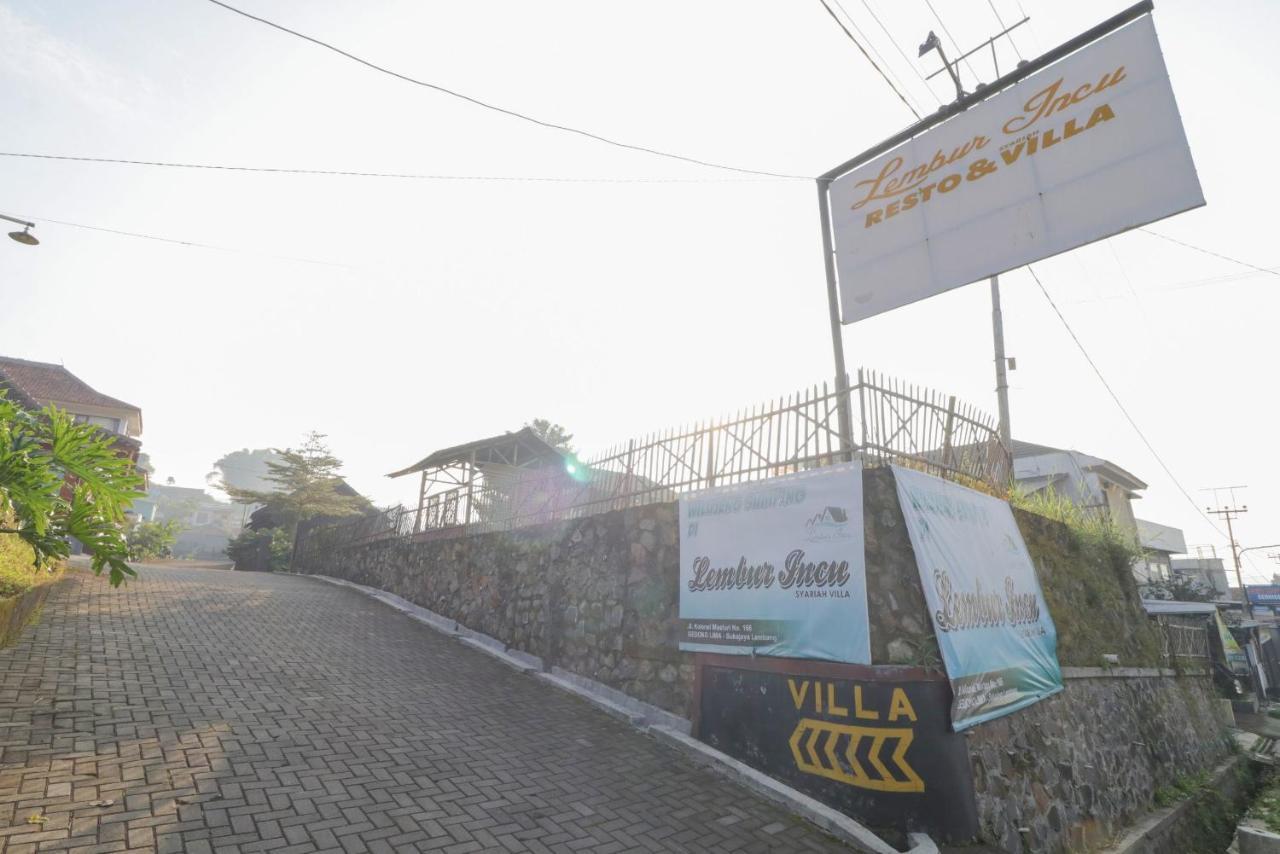 Lembur Incu Syariah Villa & Resto レムバン エクステリア 写真