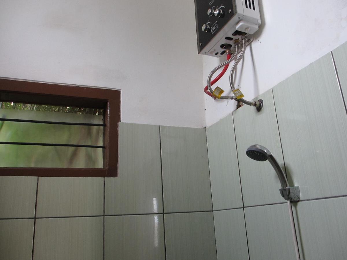 Lembur Incu Syariah Villa & Resto レムバン エクステリア 写真
